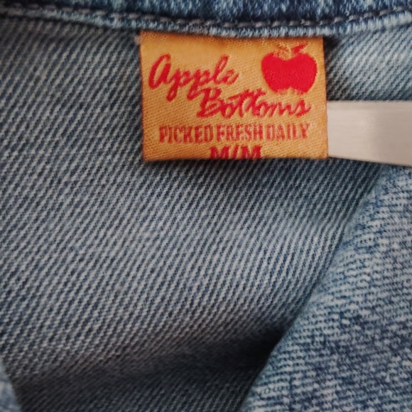 Apple Bottom Sleeveless Cropped Medium-Wash Denim Vest Size Medium - Picture 5 of 10